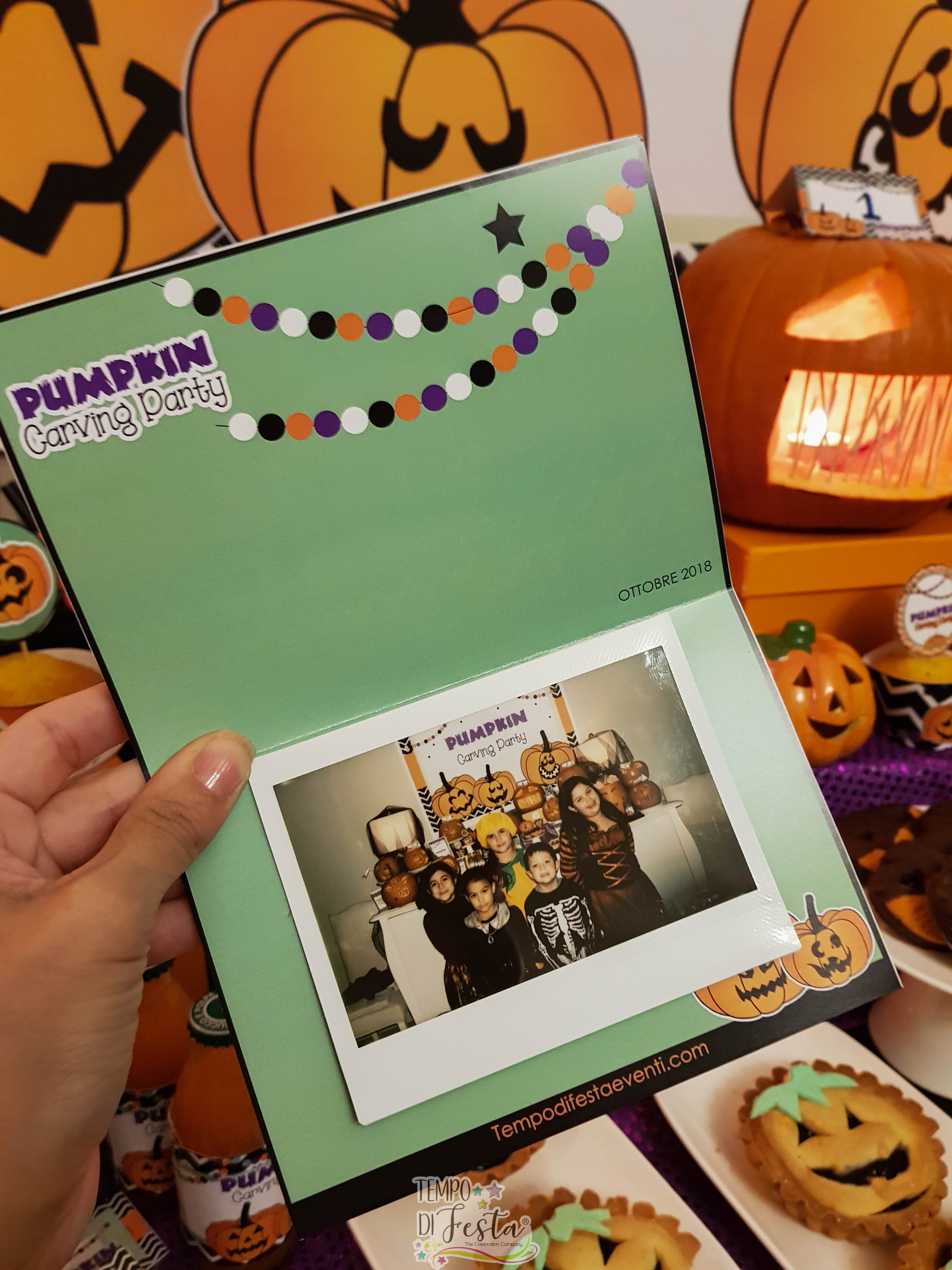 carving pumpkin halloween party (2)