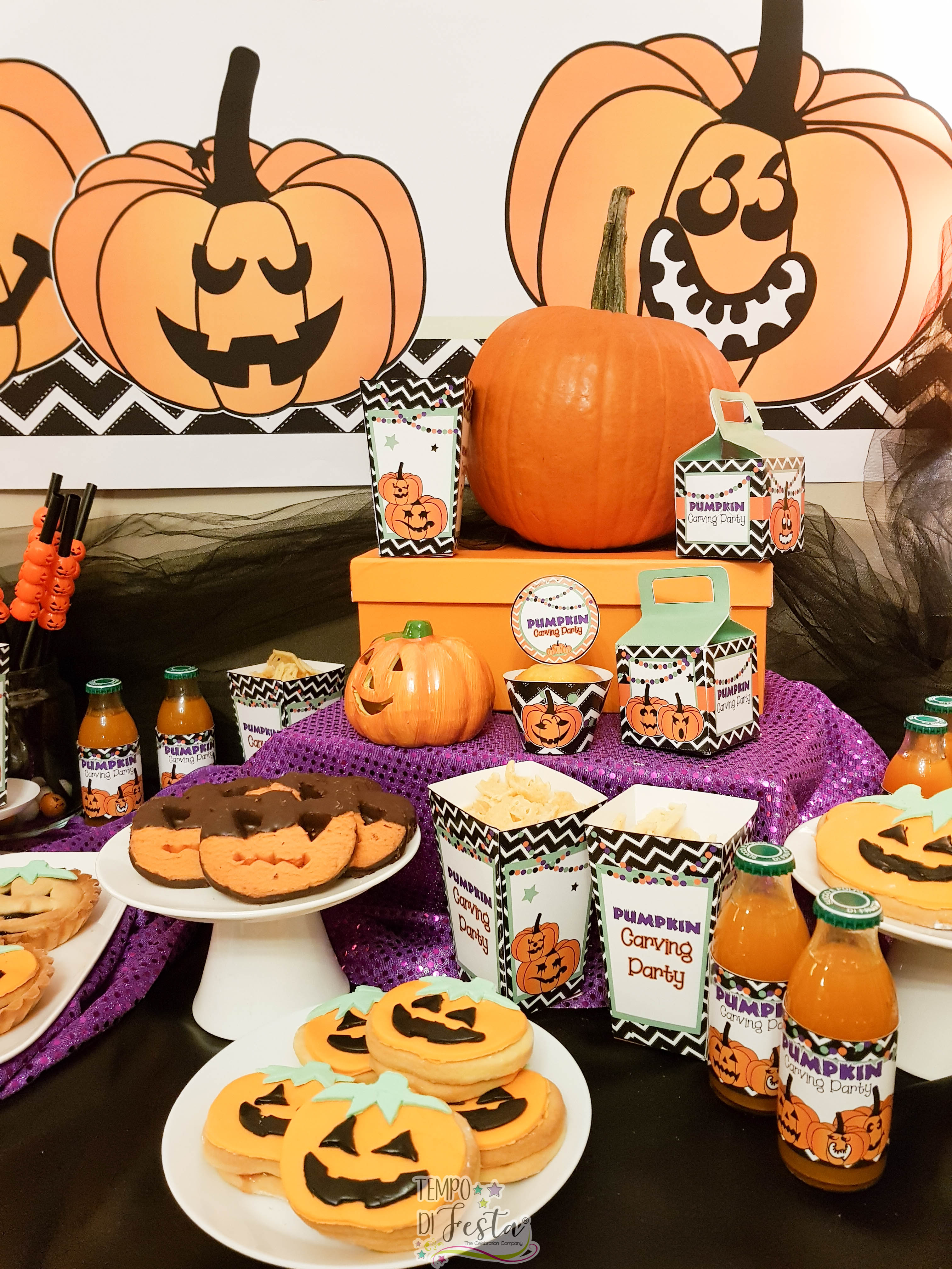 carving pumpkin halloween party (25)