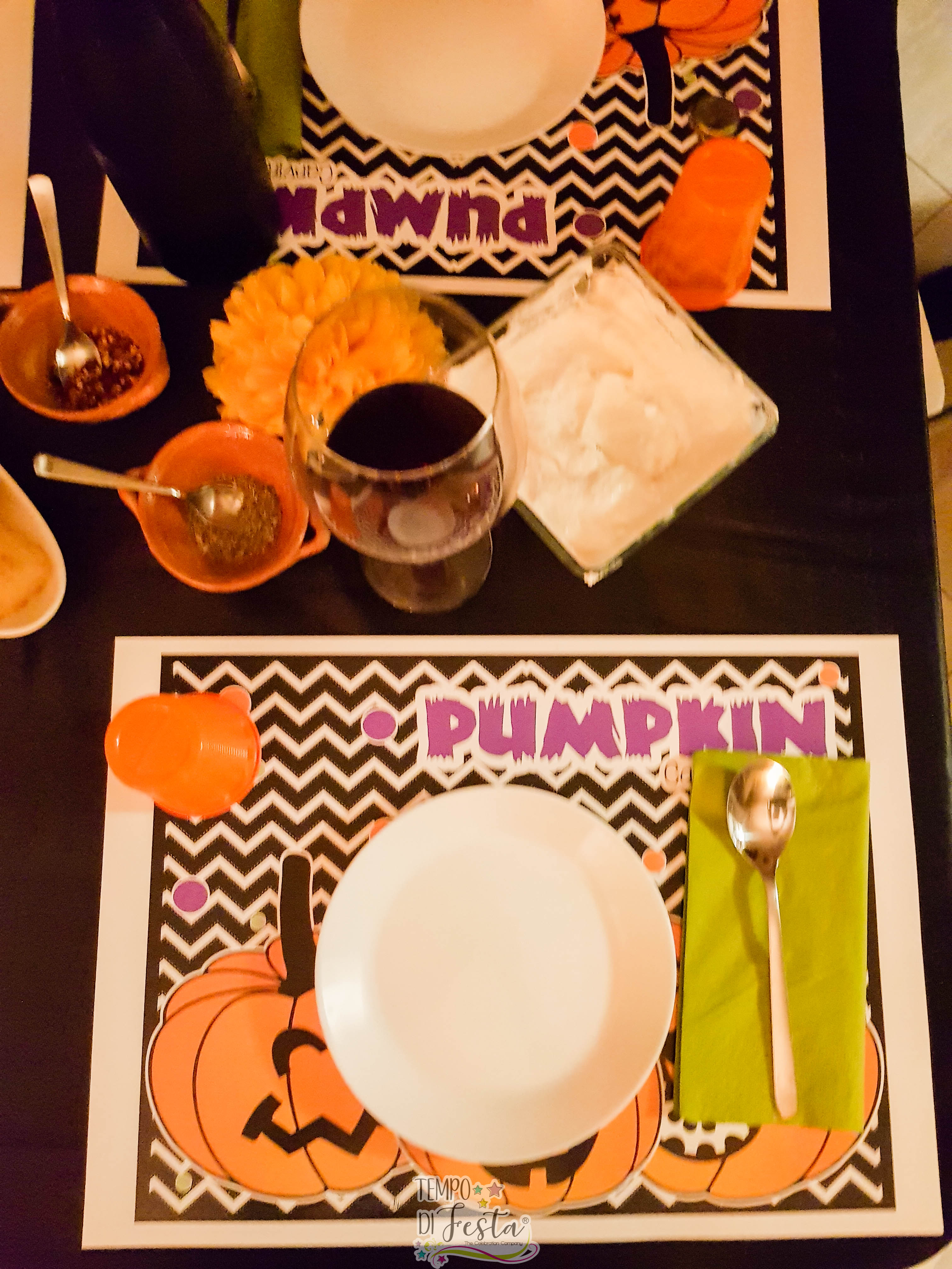 carving pumpkin halloween party (46)