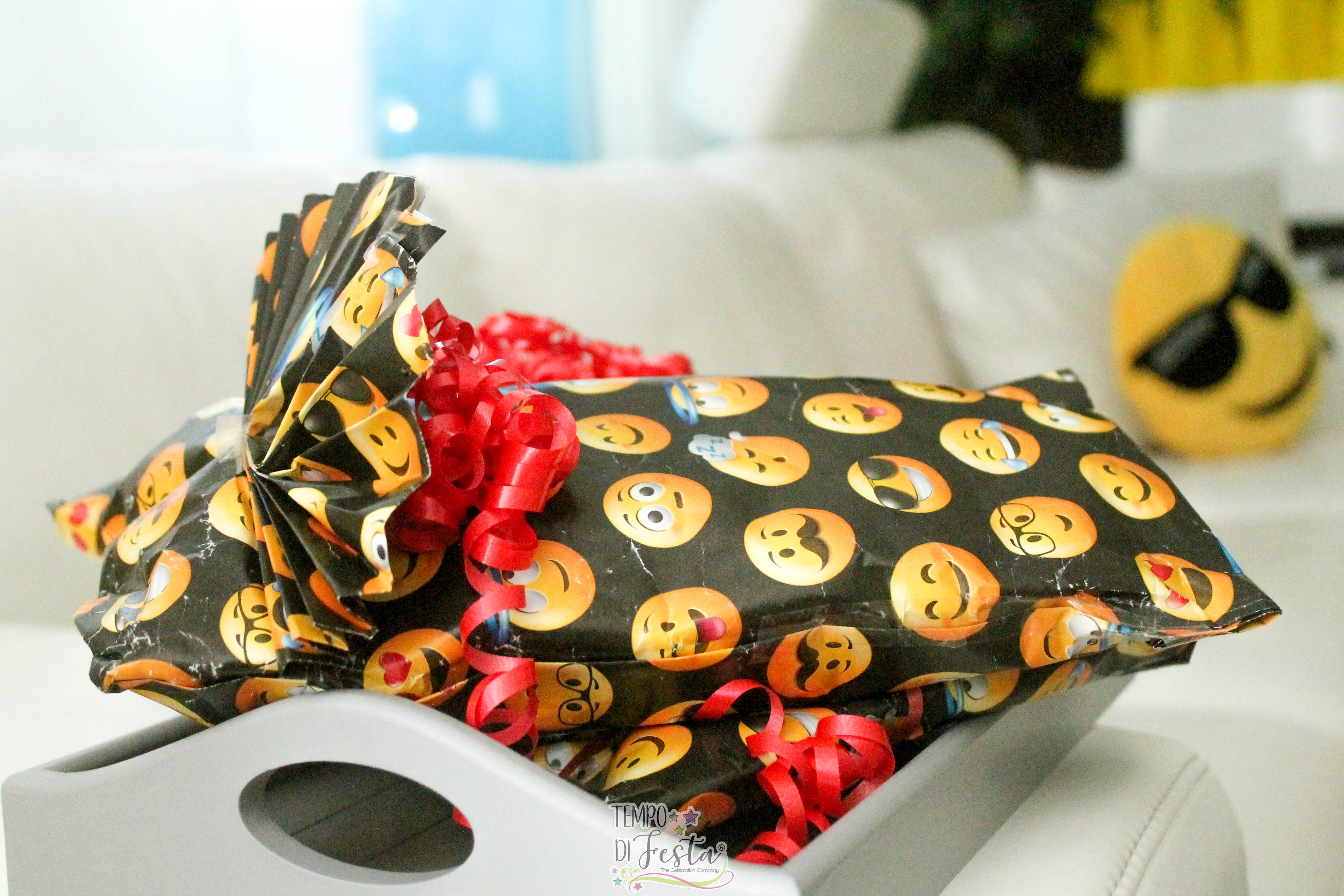 emoji party allestimento (34)