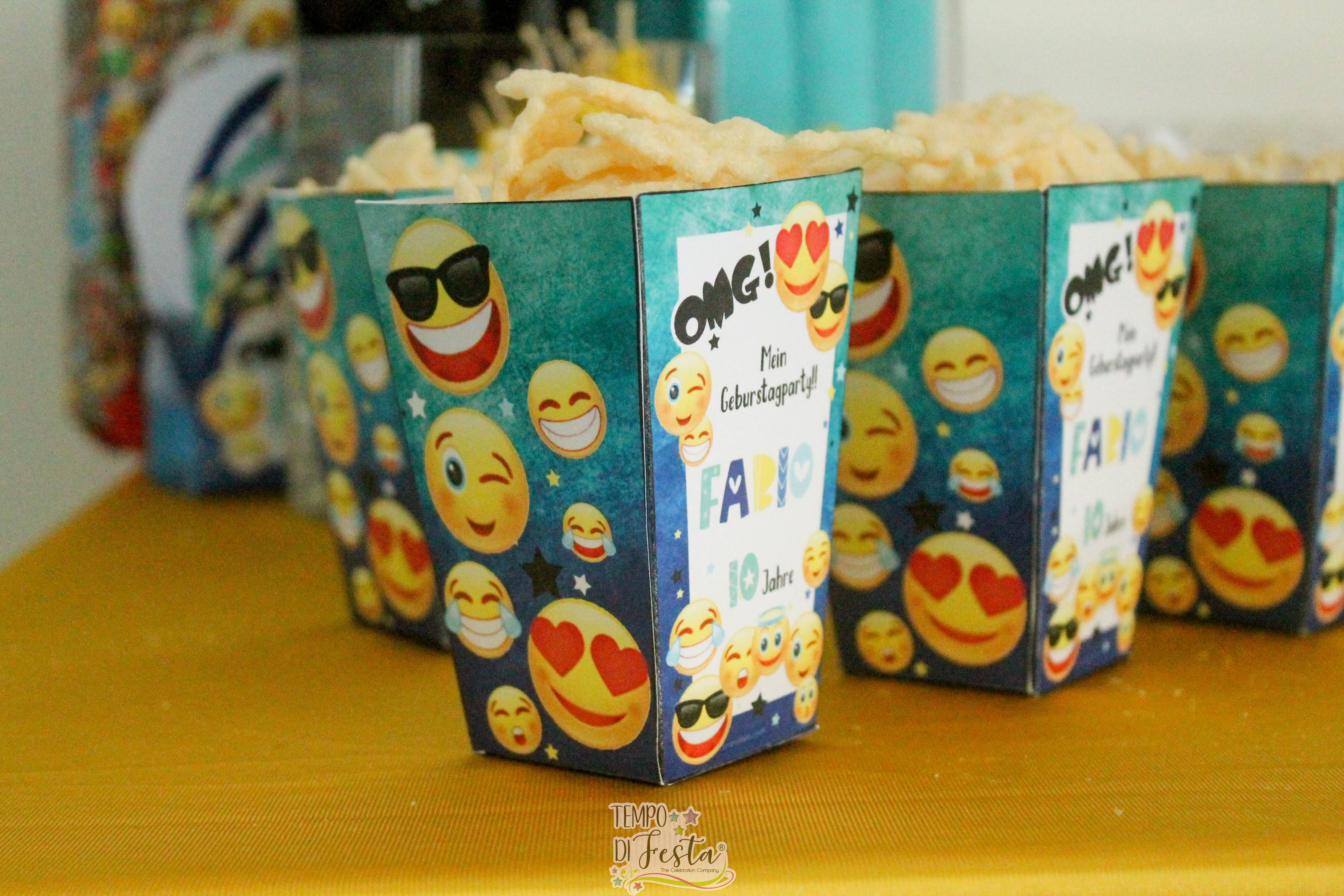 emoji party allestimento (36)