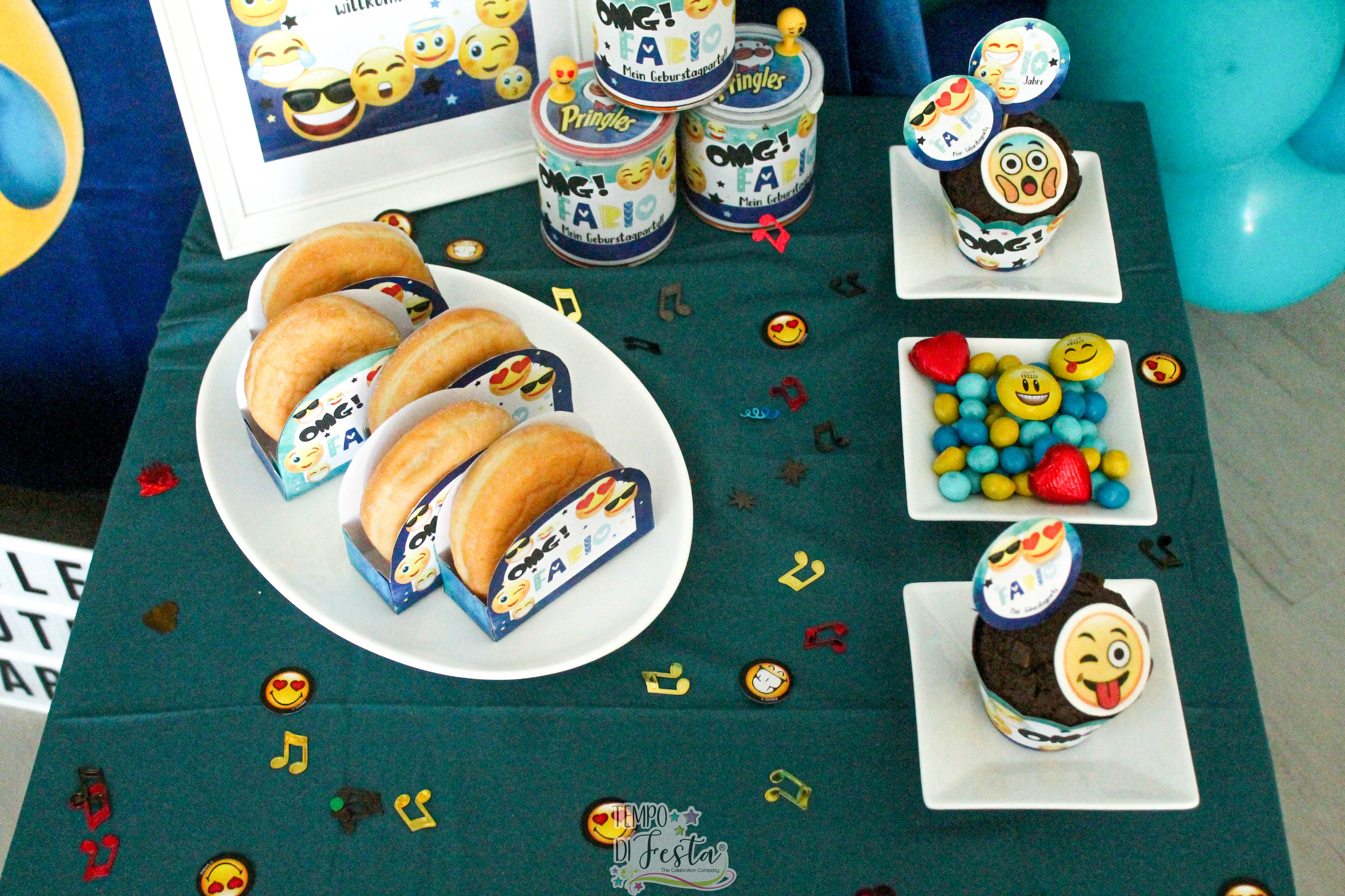 emoji party allestimento (39)