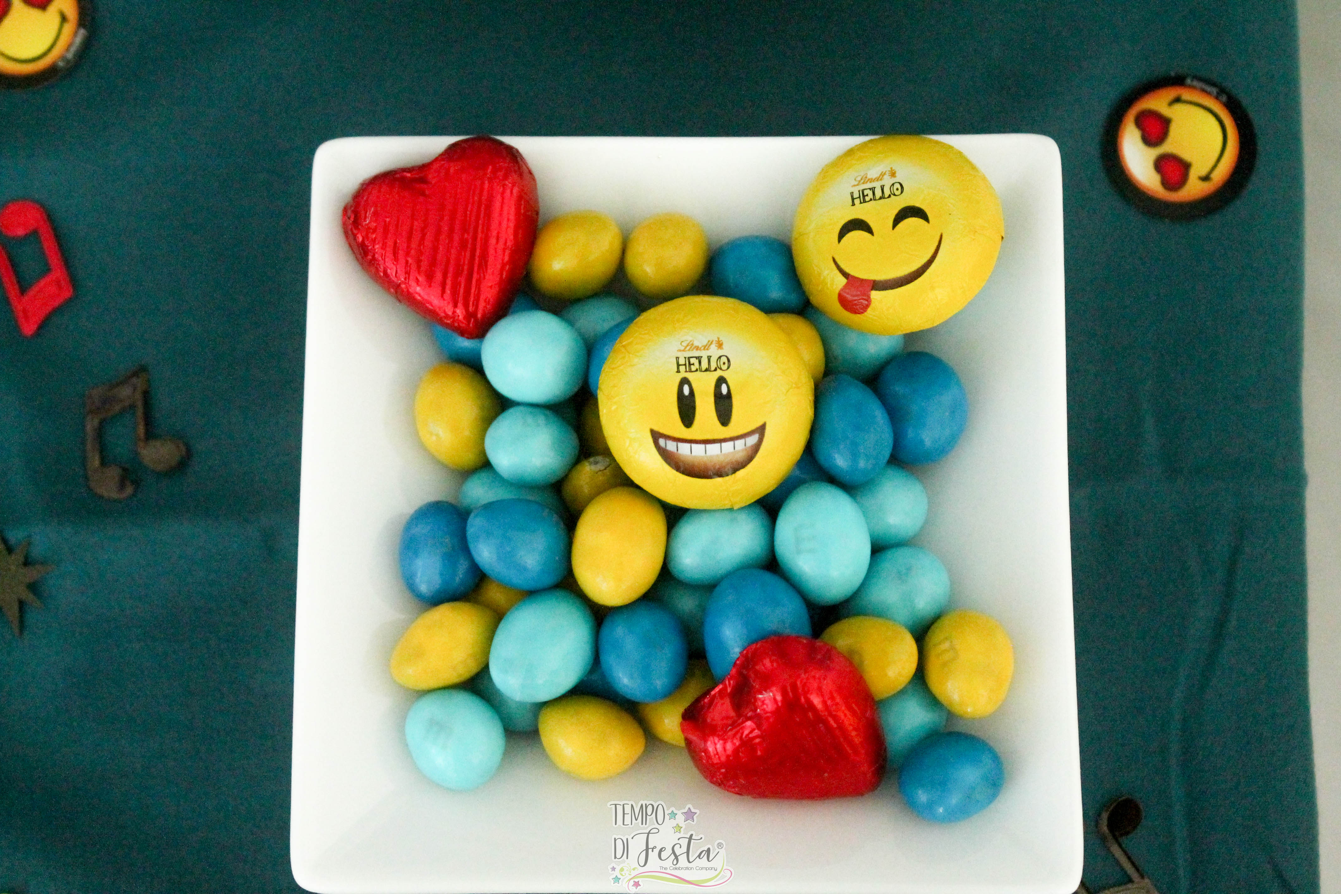 emoji party allestimento (53)