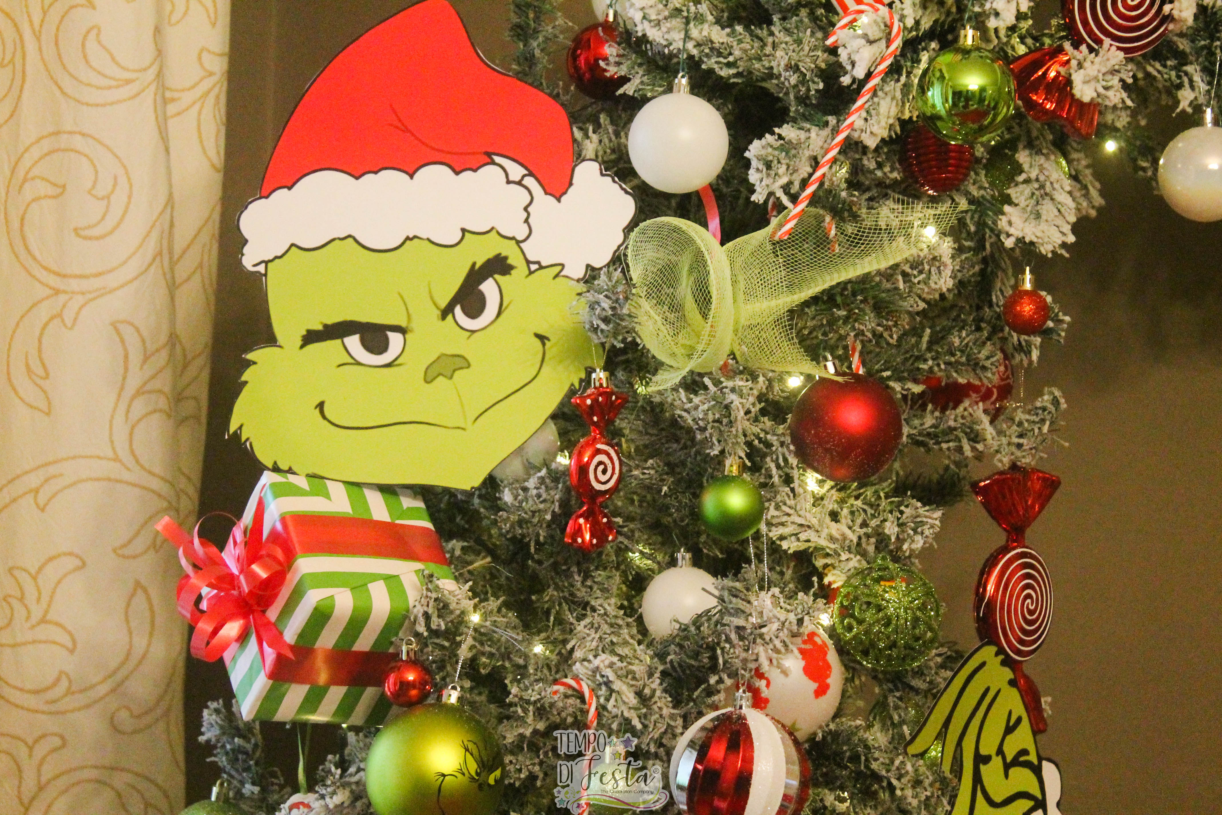 grinch party ideas allestimento (2)