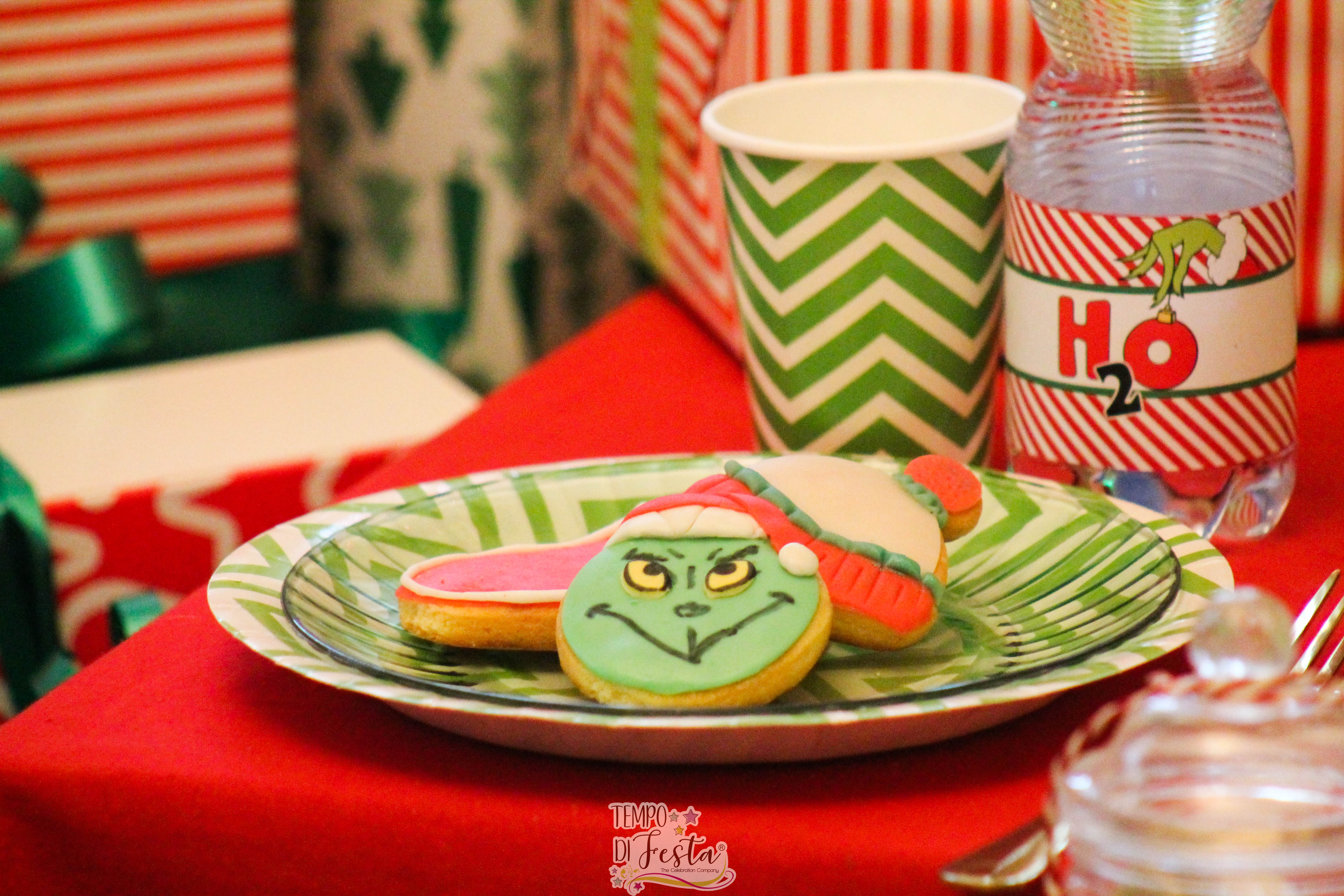 grinch party ideas allestimento (26)