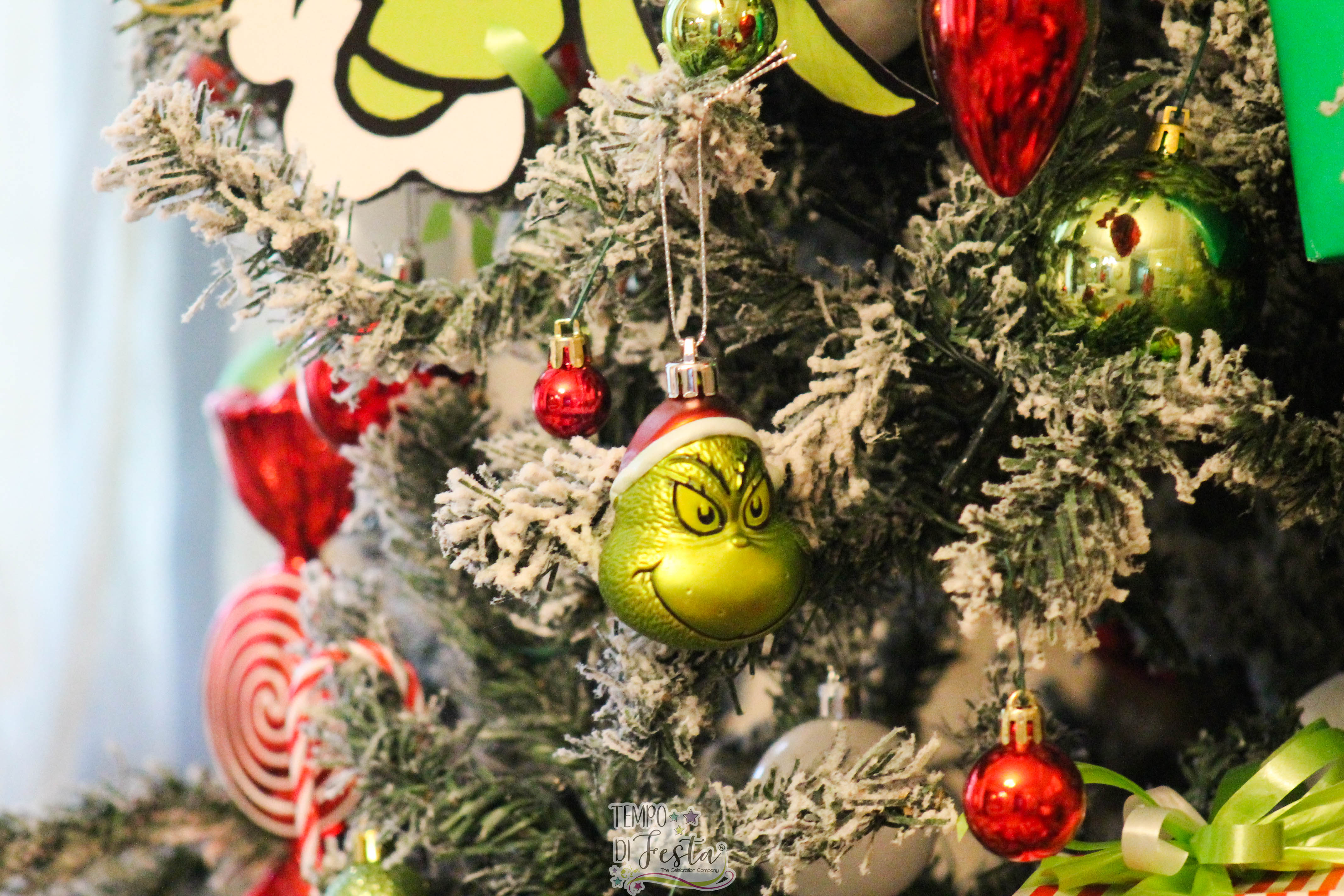 grinch party ideas allestimento (32)