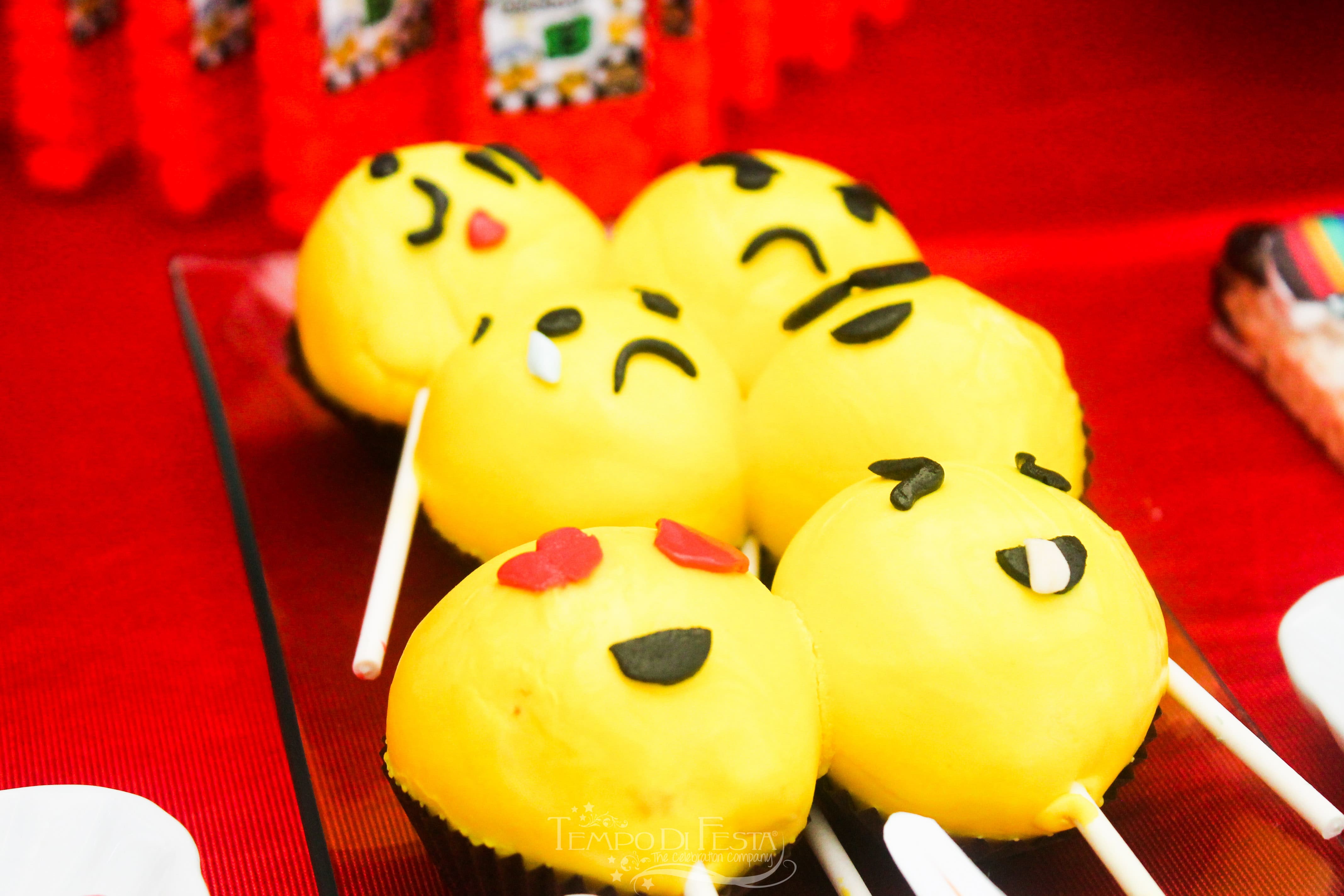 cake pops emoji