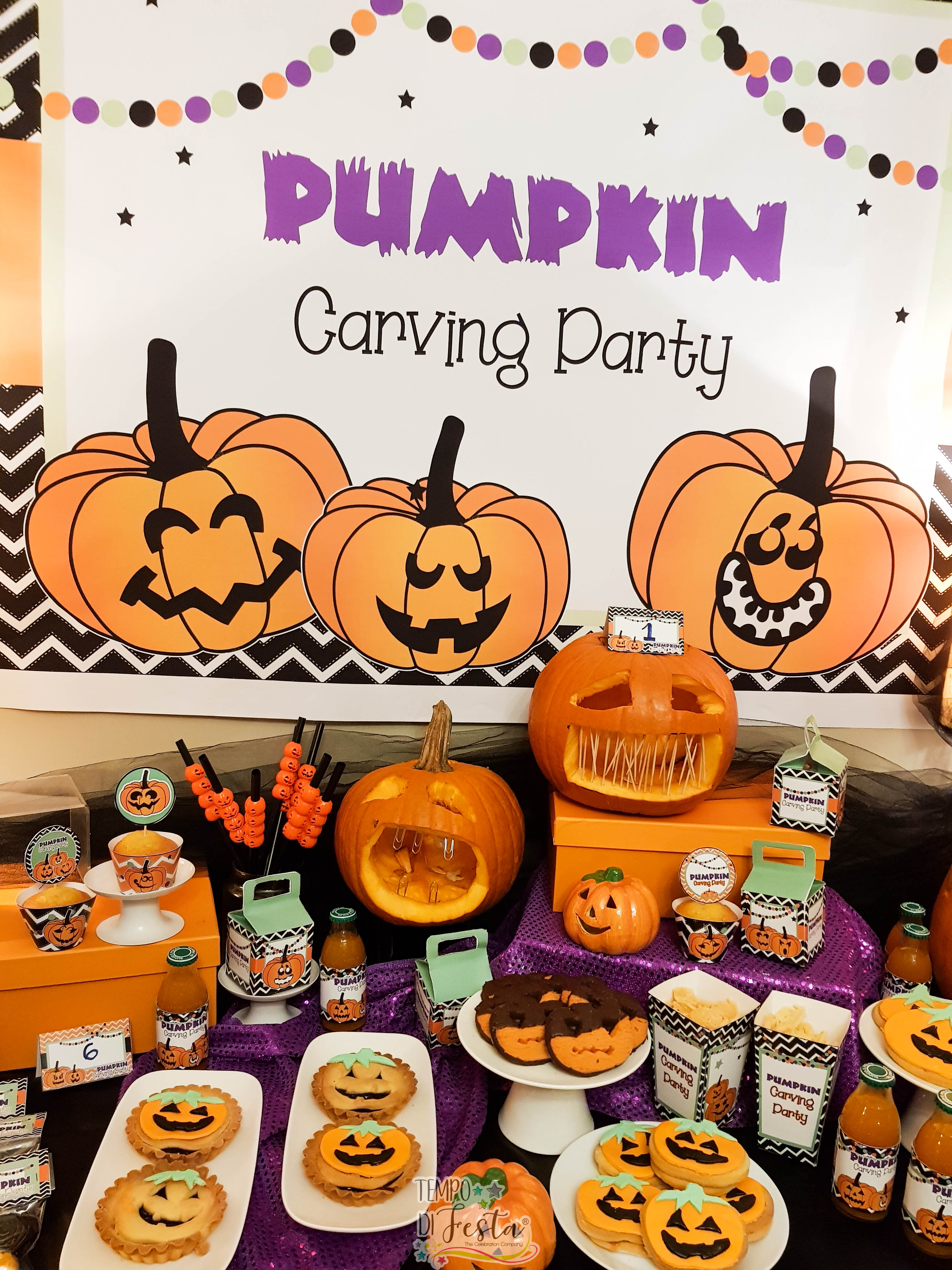 carving pumpkin halloween party (35)
