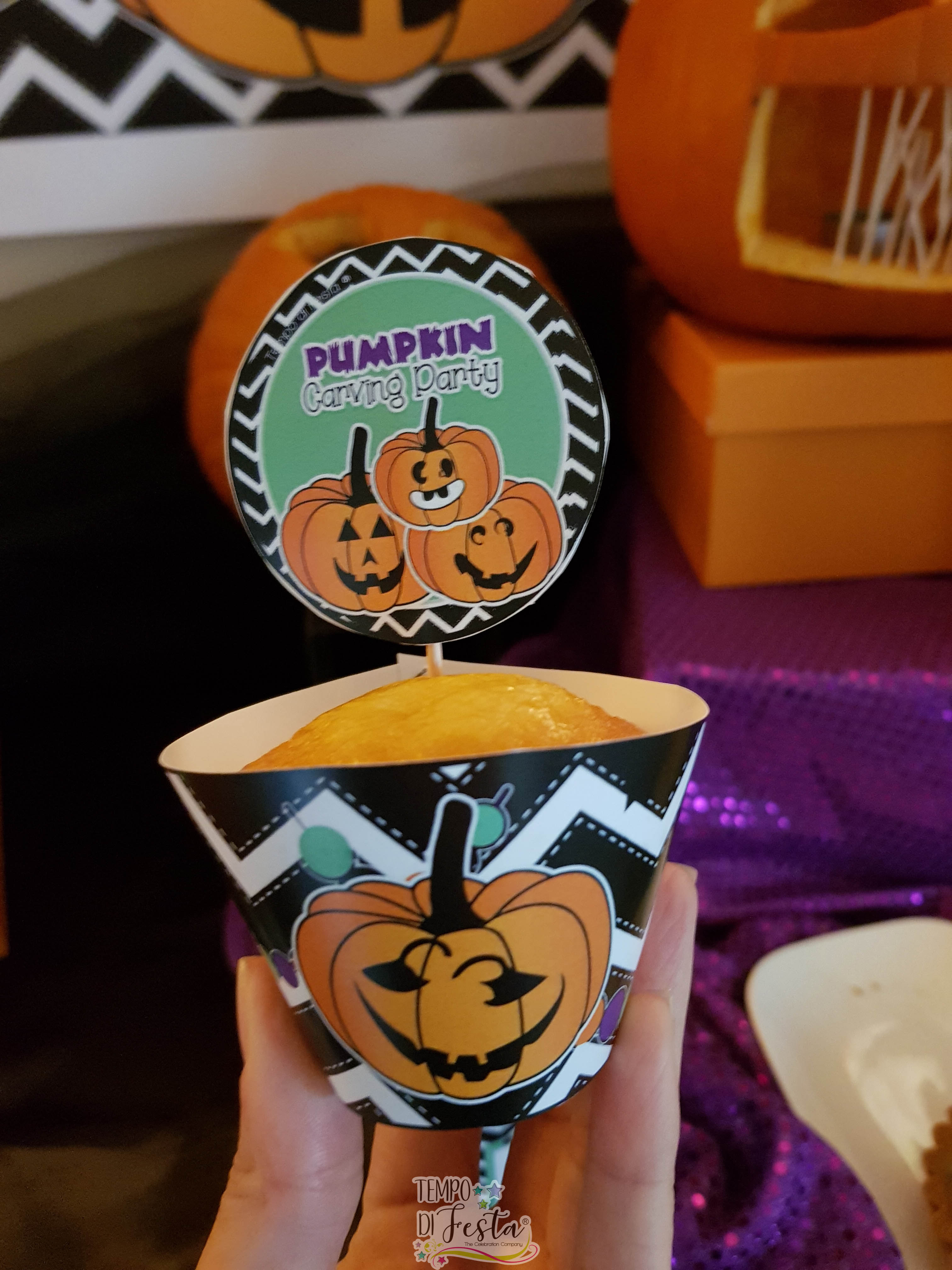 carving pumpkin halloween party (5)